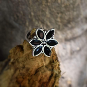 Flower Ring-black